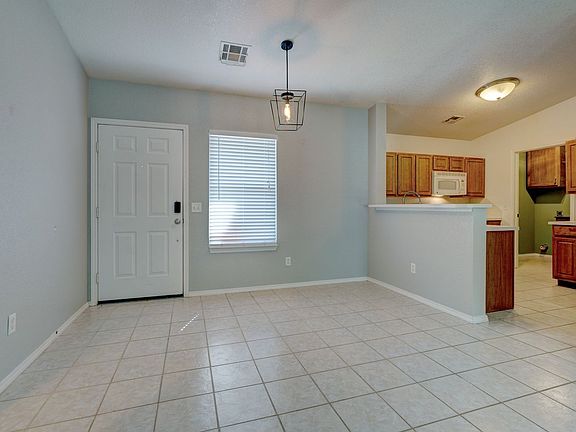 3rd image of 15509 Lilly Garden Ln