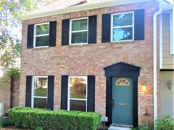 1385 Country Place Dr, Houston, TX 77079