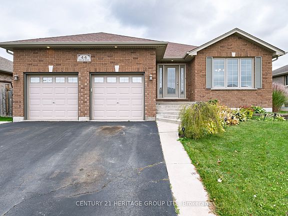 2nd image of 44 Taylor Rd