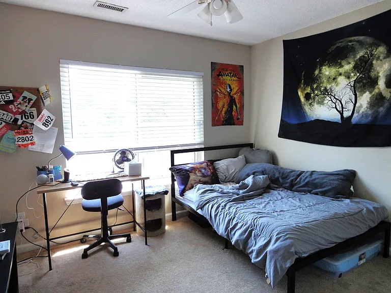 320 Hallwood Ct — Photo 22