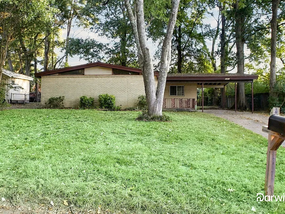 1407 Vicksburg Dr