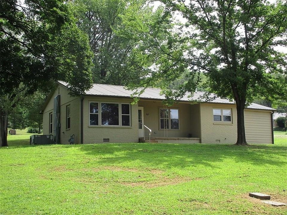 1st image of 707 N Parrott Dr