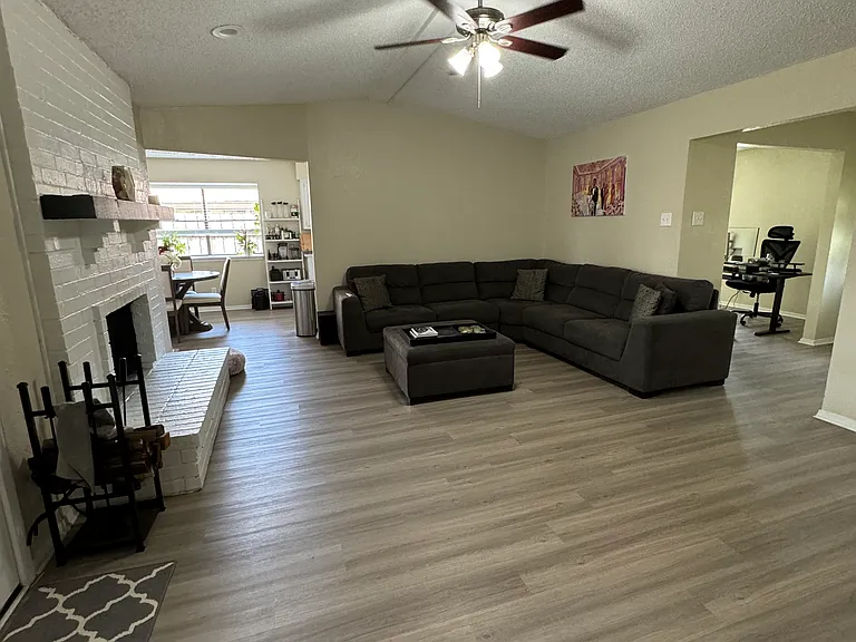 1317 Westpark Dr — Photo 5