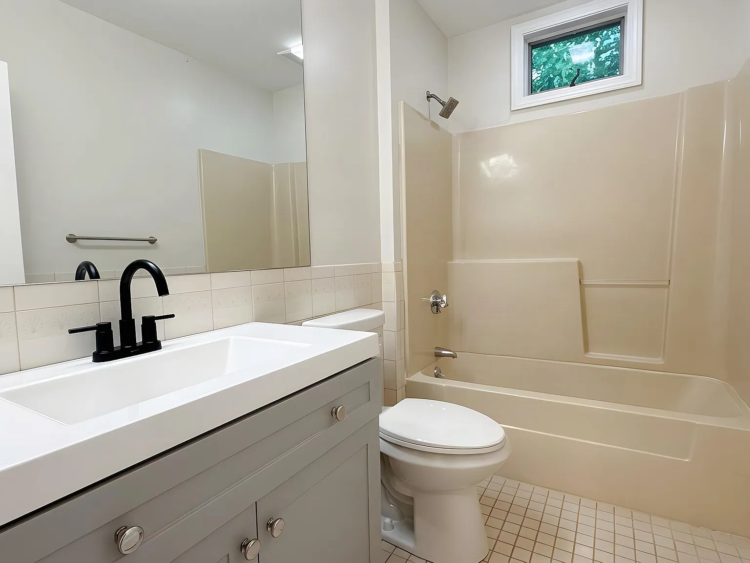 1 bed, 1.0 bath, 750 sqft, $2,200 — Photo 3