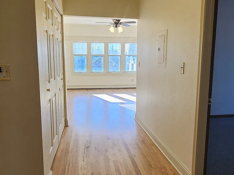 3104 W Kilbourn Ave #301 — Photo 9