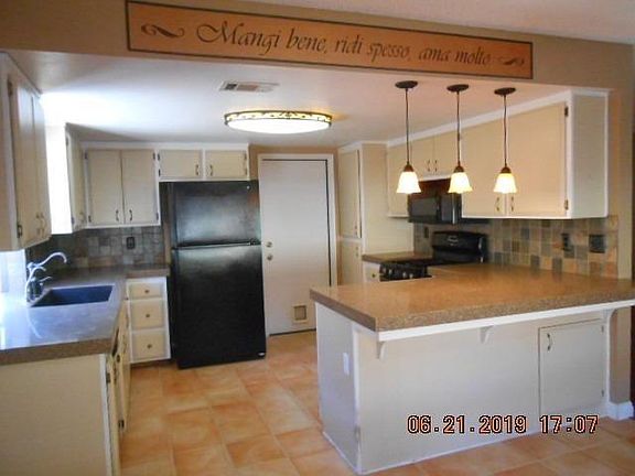 2nd image of 2171 Cameo Ave