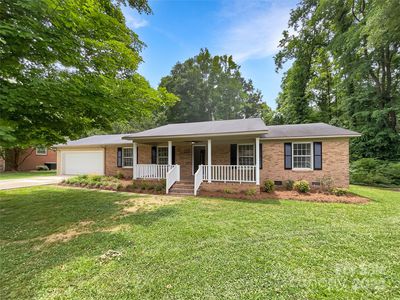 1121 W Meadow Dr, Lancaster, SC, 29720