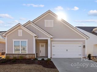 6683 Loebner Dr, Sherrills Ford, NC 28673