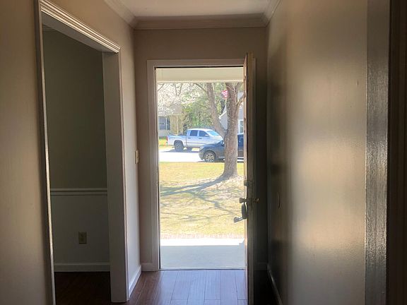 5th image of 2193 Skyview Dr