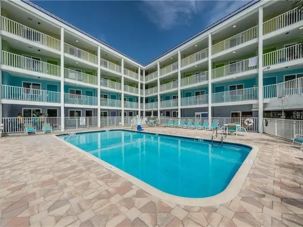 445 S Gulfview Blvd #322, Clearwater, FL 33767