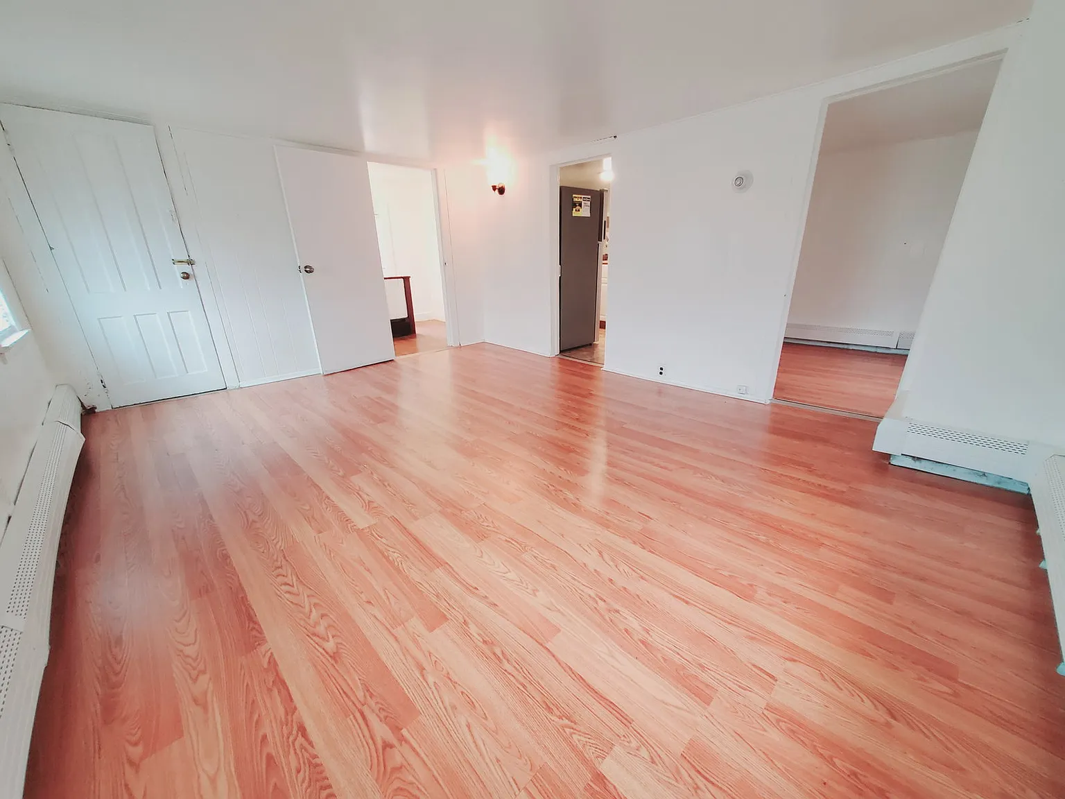 Studio, 1.0 bath, 500 sqft, $1,600 — Photo 2