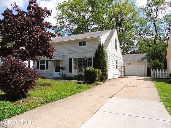 3rd image of 26380 Drakefield Ave