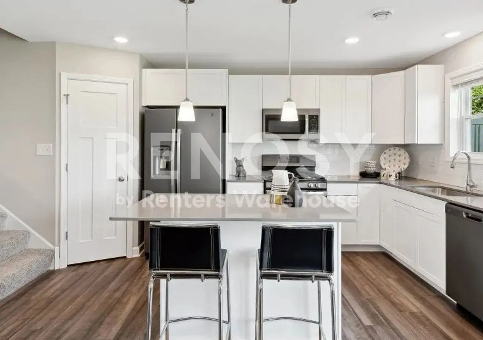 Available November 1st 3 Bedroom 3 Bath Townhouse in Medina — Photo 4