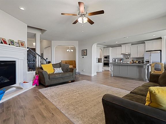 2nd image of 208 Welch Folly Ln