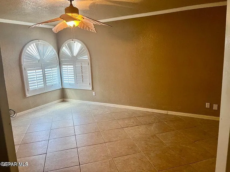 7409 Edgemere Blvd — Photo 47