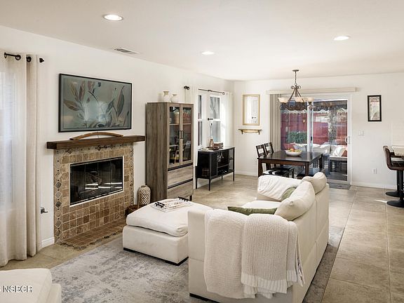 3rd image of 66 Valley Station Cir