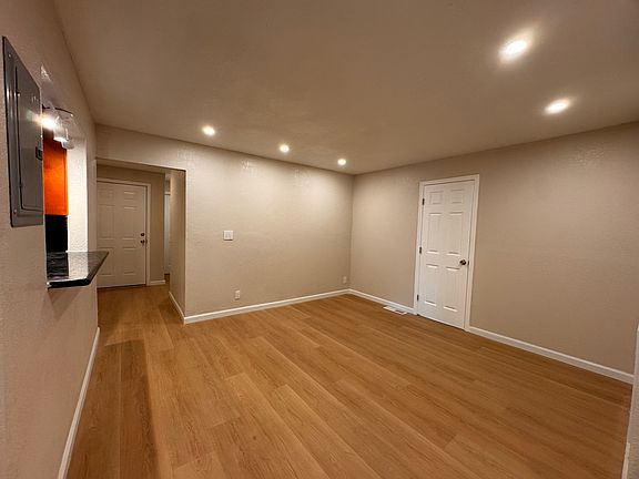 3rd image of 60 N Capitol Ave #1
