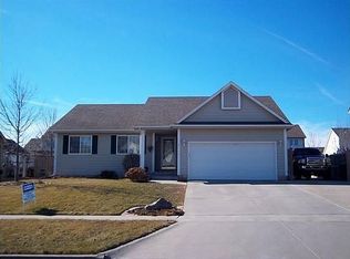 2940 SW Meadow Ridge Dr, Ankeny, IA 50023