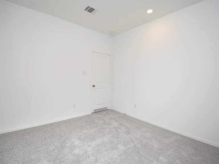 6303 Golden Seaton Dr — Photo 21