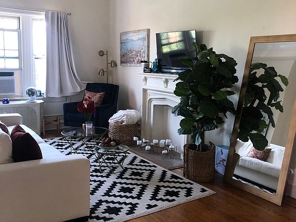 3rd image of 150 Burns St APT 6C