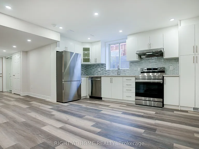 440 Downes Jackson Hts #BASEMENT — Photo 3