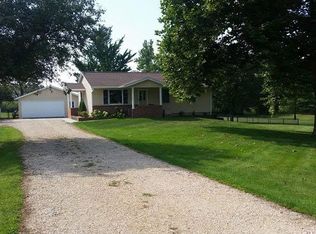 5207 Beverly Rd SW, Cedar Rapids, IA 52404