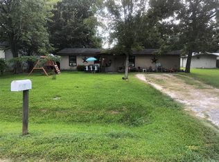 109 Cedar St, Highlands, TX 77562