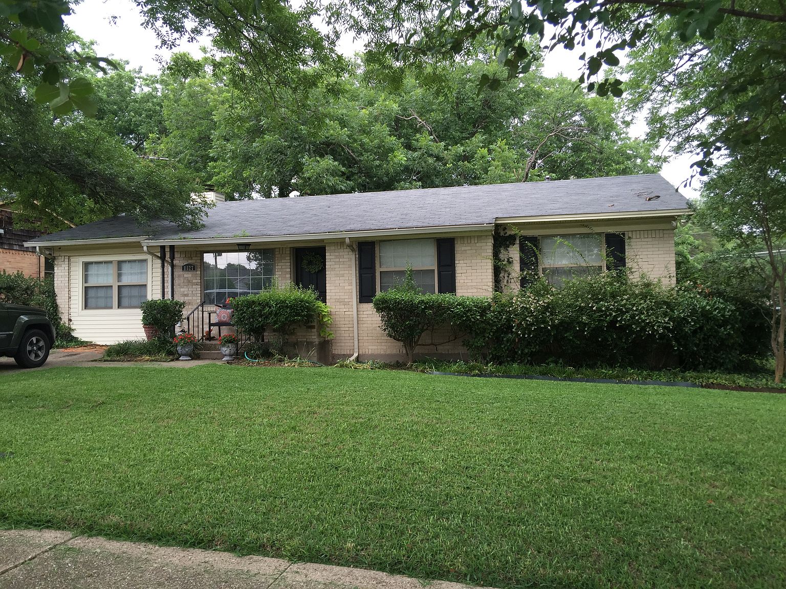 8827 Lavalle Ln, Dallas, TX 75243 Zillow