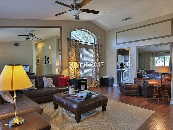 4th image of 8164 Flanders Terrace Dr