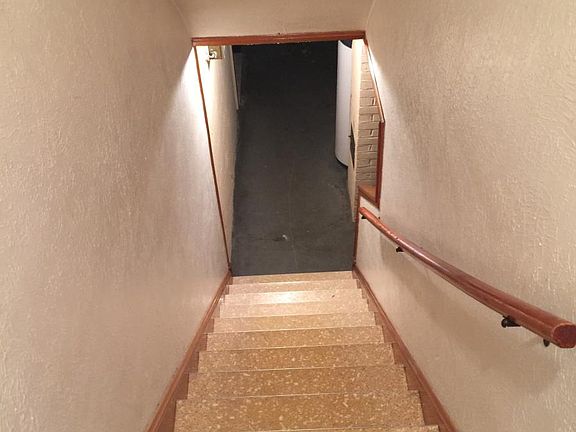 5th image of 6014 Vandalia Ave