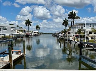 19 Spanish Main, FORT MYERS BEACH, FL 33931