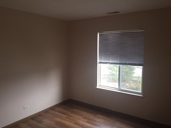 5th image of 2718 Glenwood Ct