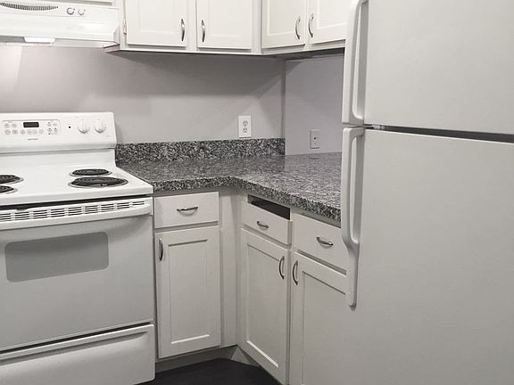 2nd image of 1587 S Foothill Dr APT 12