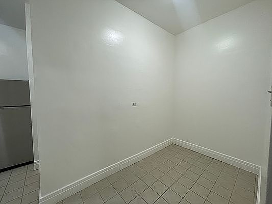 3rd image of 61 W 74th St APT 5D