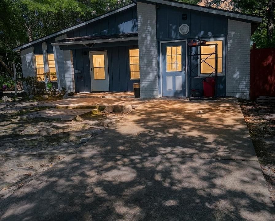 1st image of 916 E Birch Dr