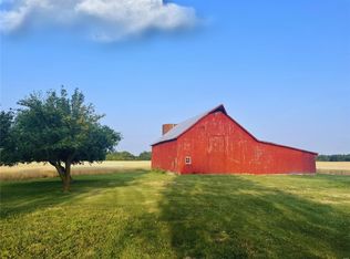 3236 Elevator Rd, Walshville, IL 62091