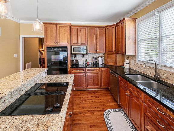 5th image of 12500 Somersworth Dr