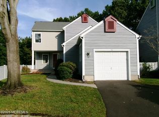54 Turnberry Cir, Toms River, NJ