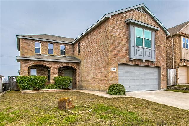 1st image of 913 Bee Creek Ln