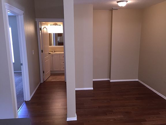 3rd image of 5819 Meadowpark Pl
