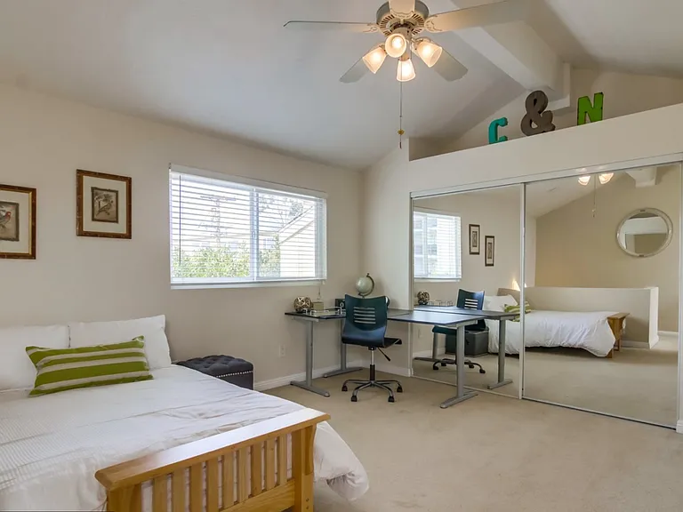 3843 Riviera Dr — Photo 10