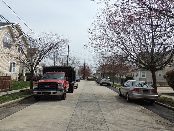 5th image of 125 Glenada Ct