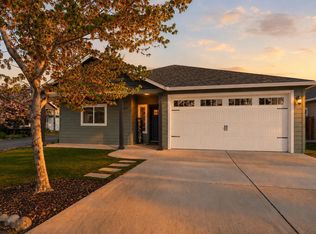 1350 Swayze Ln, Medford, OR 97501