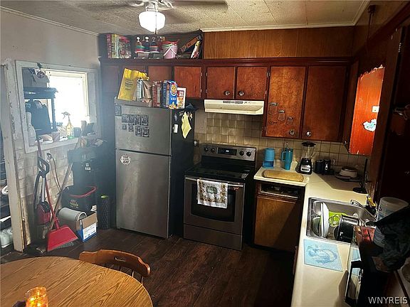 5th image of 213 77th St