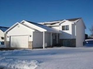 331 Pheasant Dr, Sartell, MN 56377