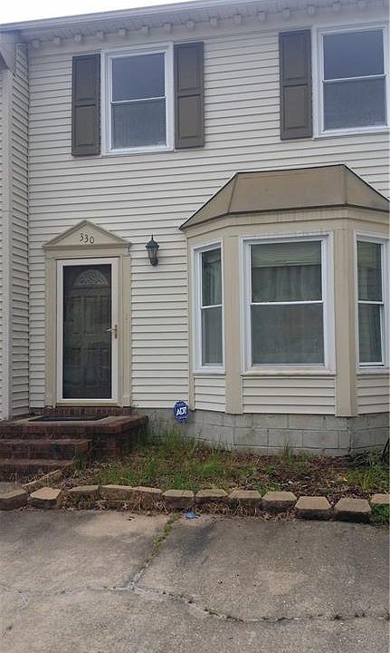 1st image of 330 Gambrill Ct