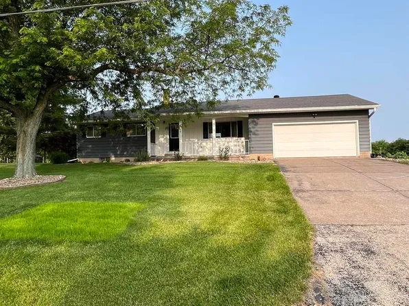 8500 50th St, Coal Valley, IL 61240