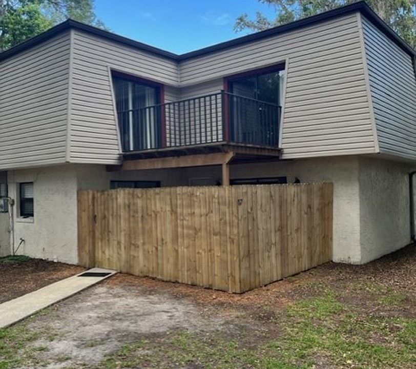 1st image of 85-88 Springwood Sq Unit 85-88