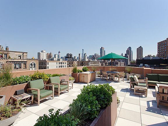 2nd image of 205 W 76th St APT 6K