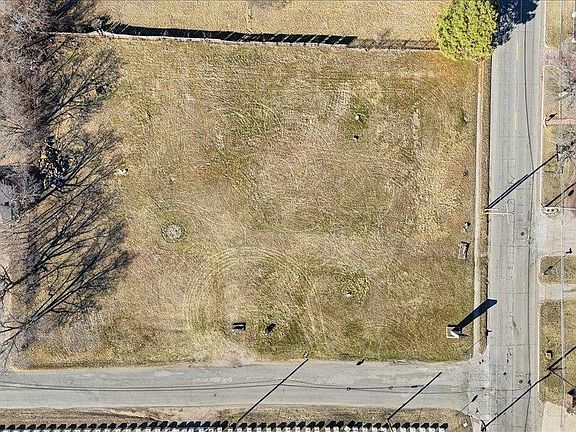 3rd image of 3601 N Arkansas Ave